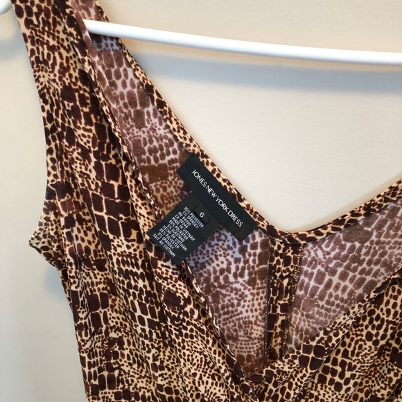 Dress - Picture 2 of 4